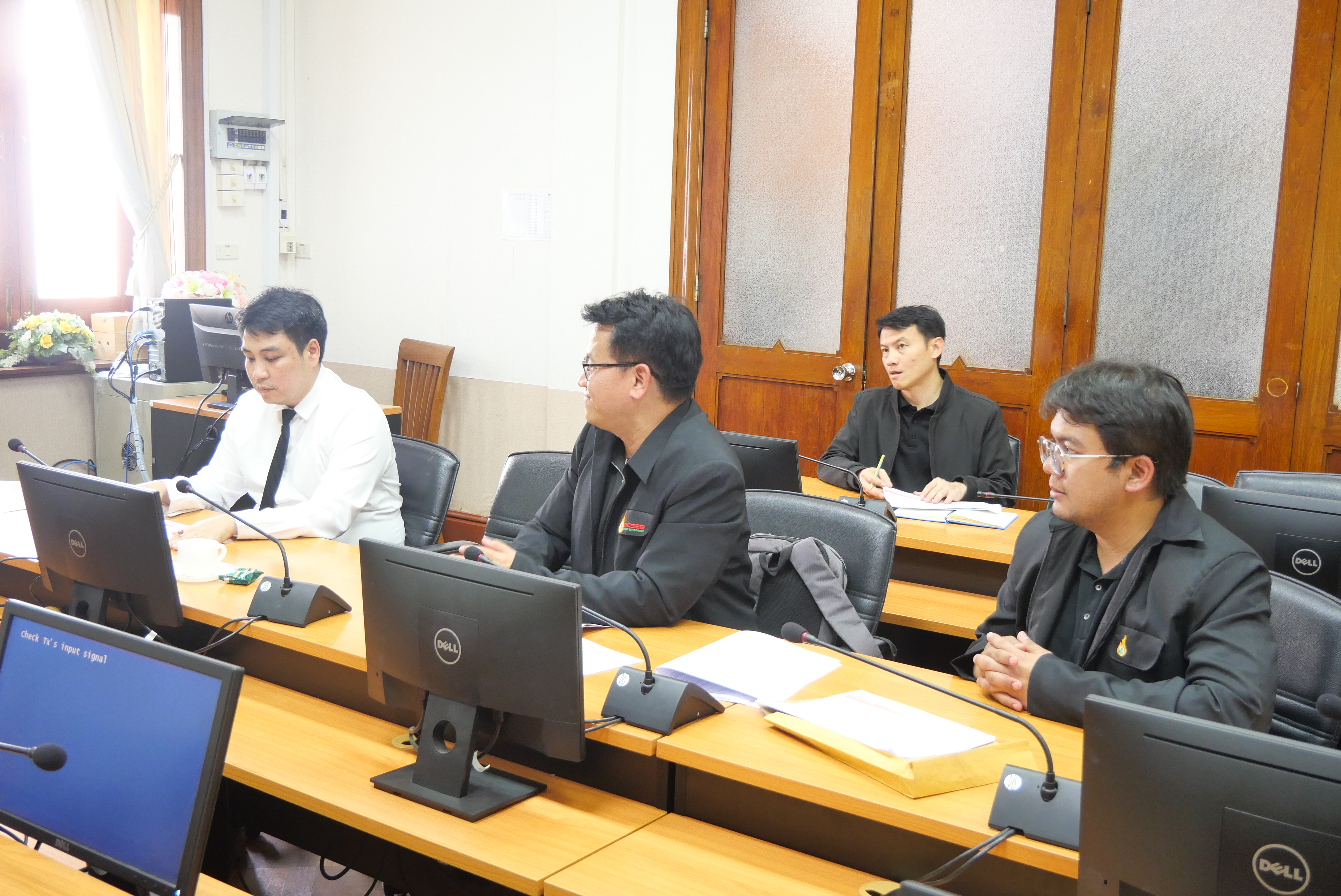 title - ประชุมหารือเรื่องพัฒนาพื้นที่ด้วยระบบกระจายน้ำ และโซล่าเซลล์ ในพื้นที่เขตปฏิรูปที่ดิน